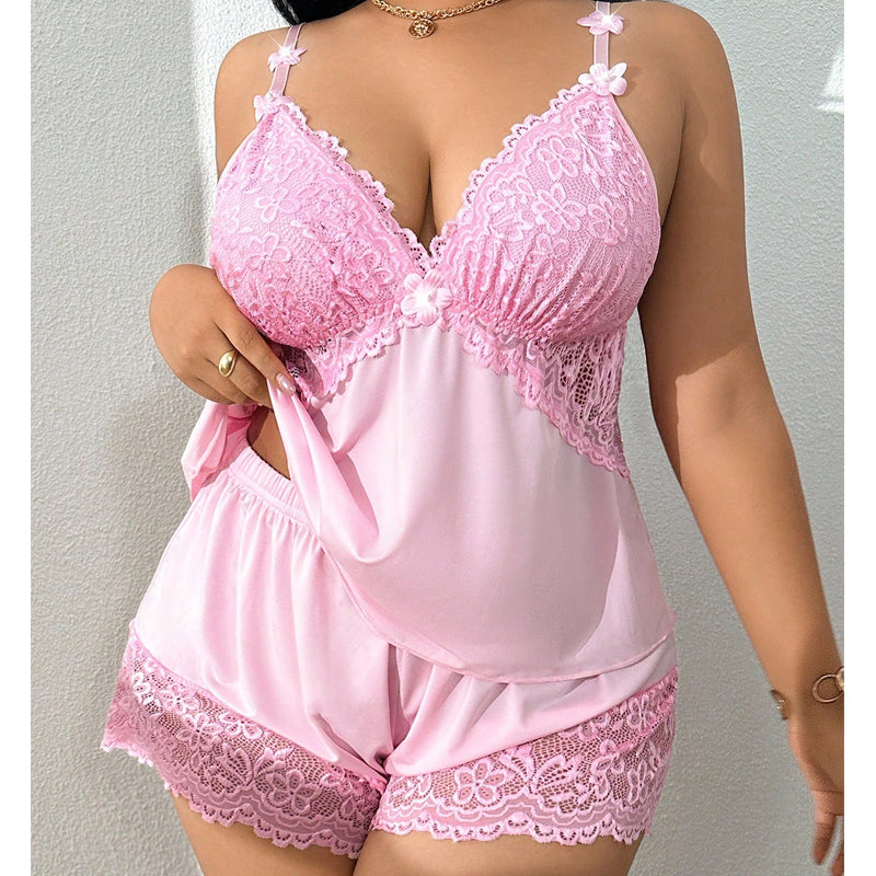 Ensemble pyjama pour femme composé d’un caraco et d’un short à bordures en dentelle